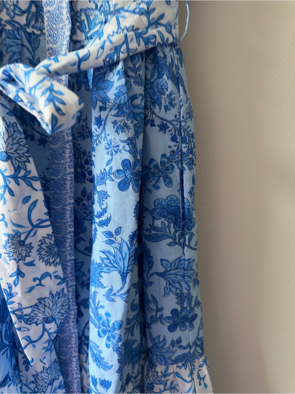 CeCe Blue and White Floral Sleeveless Maxi Dress with Waist Tie Size XS - Picture 4 of 7